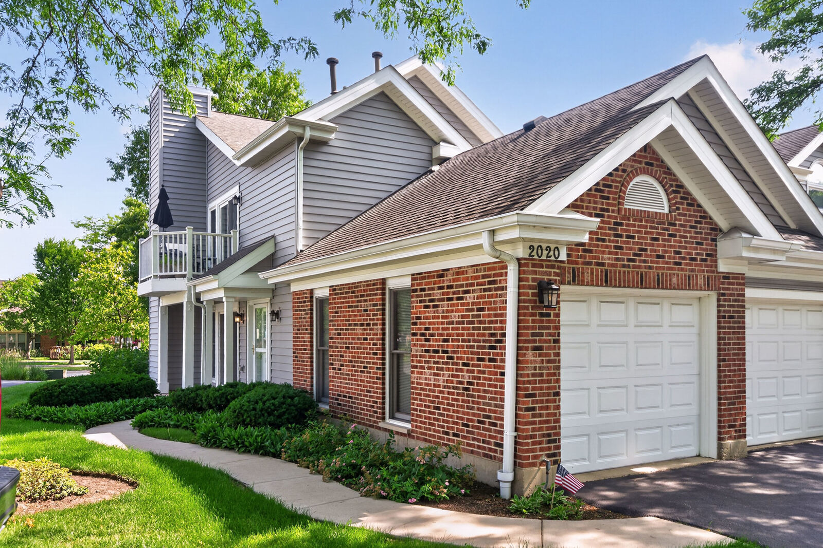 Property Photo:  2020 N Stillwater Road 2020  IL 60004 