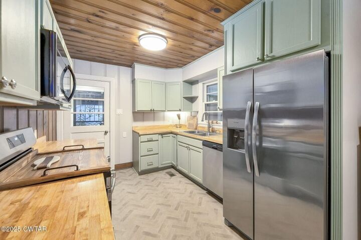 Property Photo:  510 E Tigrett St  TN 38040 