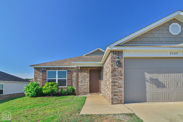 Property Photo:  2409 Judes Way  AR 72404 
