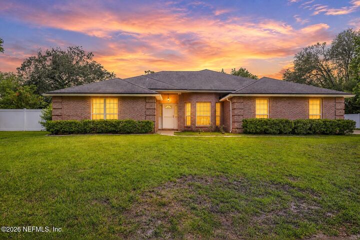 Property Photo: 3165 N Star Court FL 32068