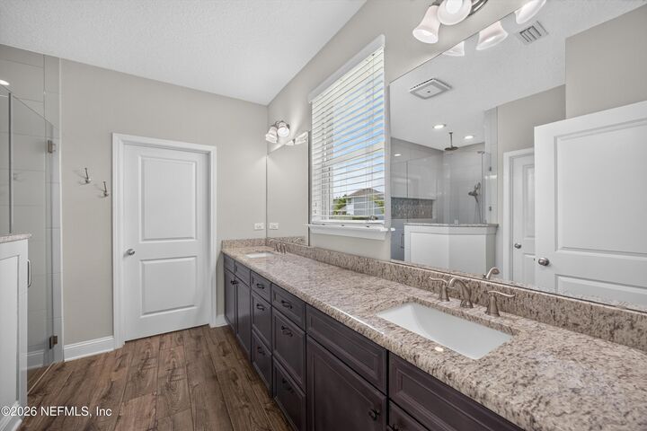 Property Photo:  53 Lumen Court  FL 32095 