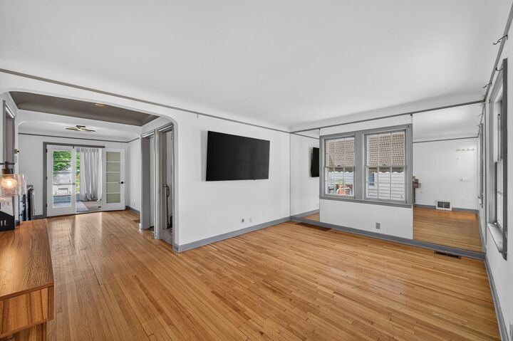 Property Photo:  4822 Emerson Avenue N  MN 55430 