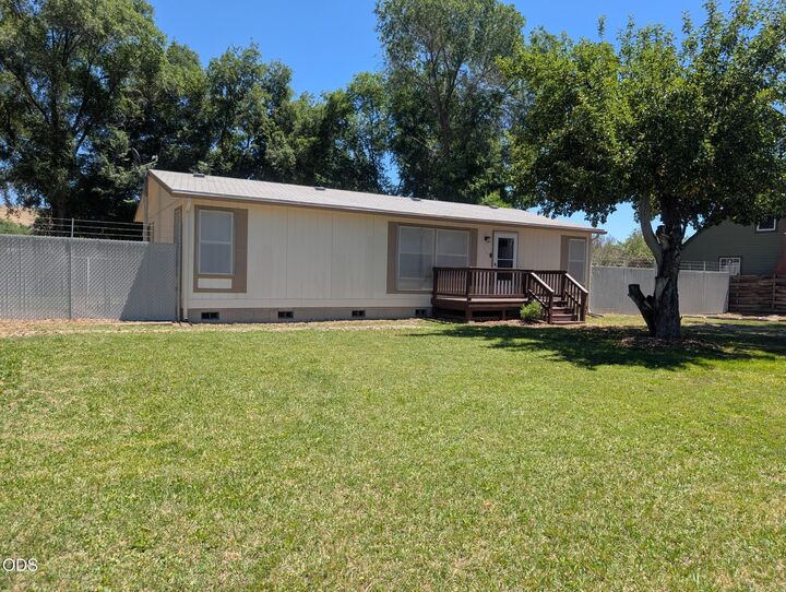 Property Photo: 1737 Summers Lane OR 97603