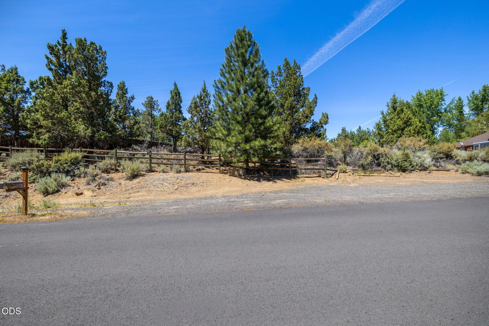 Property Photo:  20874 Greenmont Drive  OR 97702 