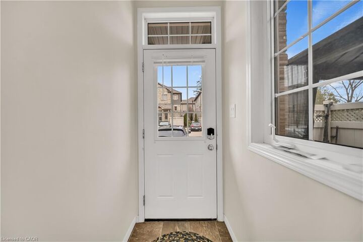 Photo de la propriété: 931 Glasgow Street 14A ON N2N 0B6