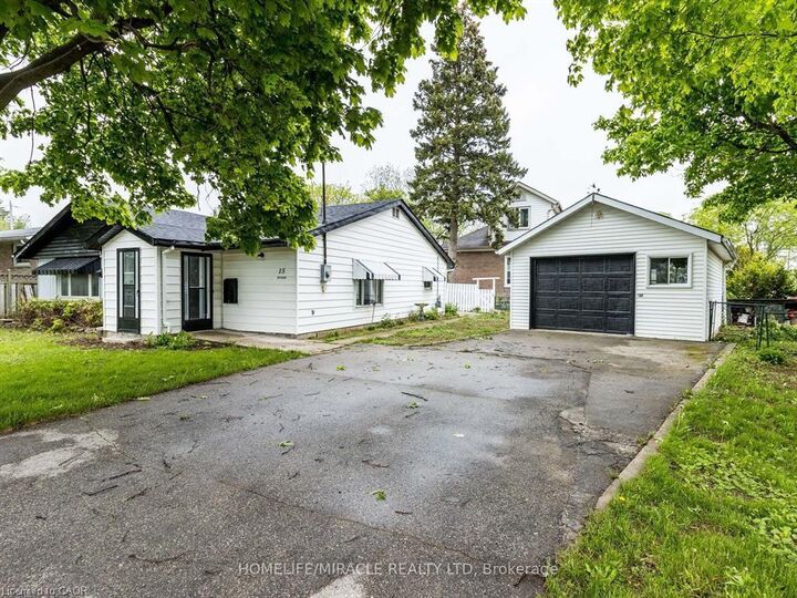 Property Photo:  15 Spiers Crescent  ON N1R 1B3 