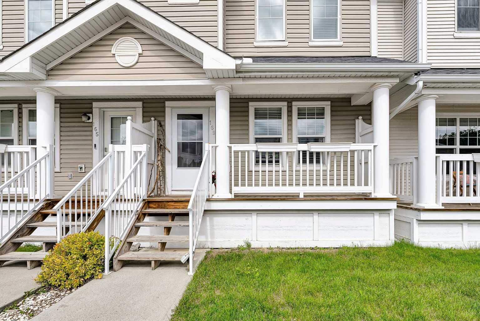 Property Photo:  169 Country Village Manor NE  AB T3K 0L6 