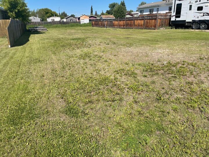 Property Photo:  10304 99 Street  AB T0H 1L0 