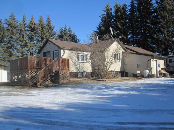 3432 Township Rd 360 — photo 1