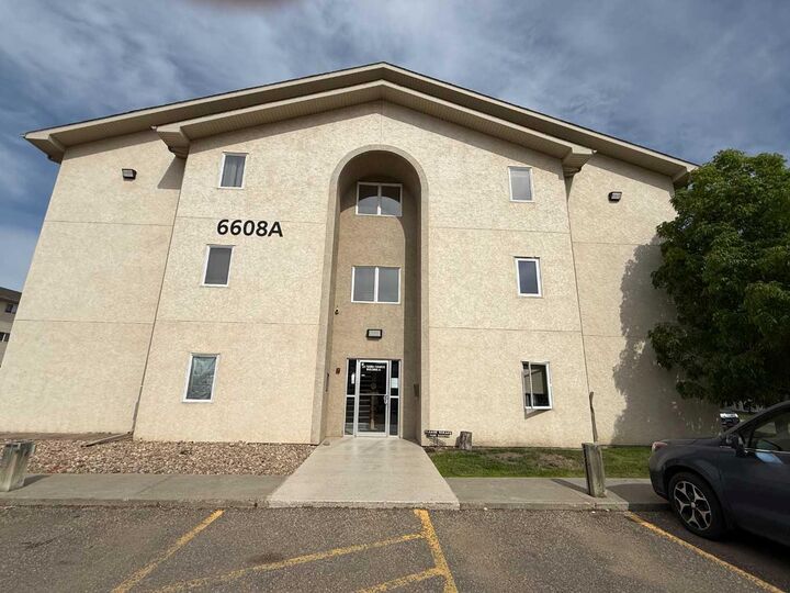 Property Photo: 6608 42 Street 306A AB T9V 1M8