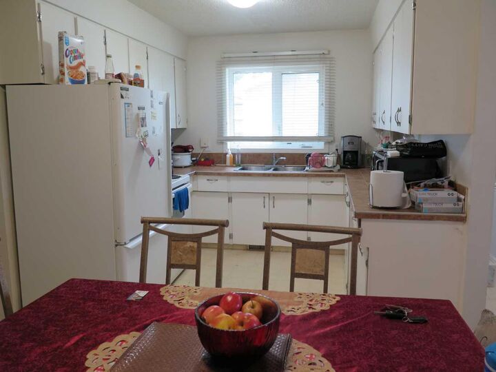 Property Photo:  9219 97 Avenue  AB T8V 5K7 