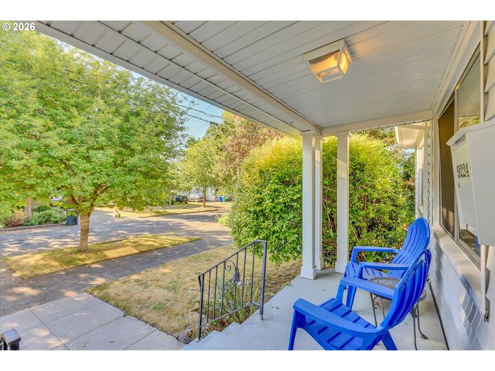 Property Photo:  9224 N Polk Ave  OR 97203 