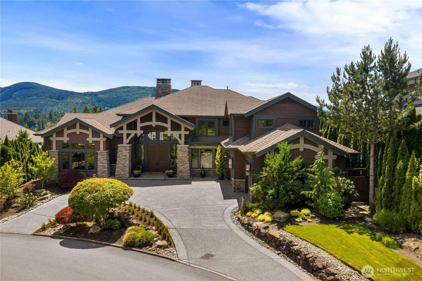 Property Photo:  36207 SE Saint Andrews Lane  WA 98065 