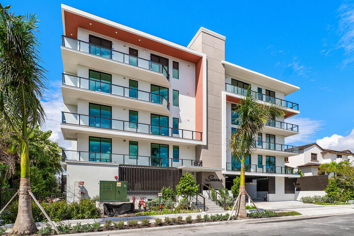 Property Photo:  87 Isle Of Venice Drive 401N  FL 33301 