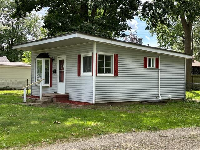 Property Photo:  111 Prospect Street  MI 49080 