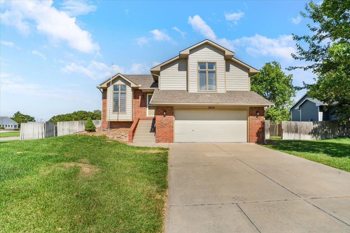 Property Photo:  2014 N Grace Avenue Ct  KS 67002-9597 