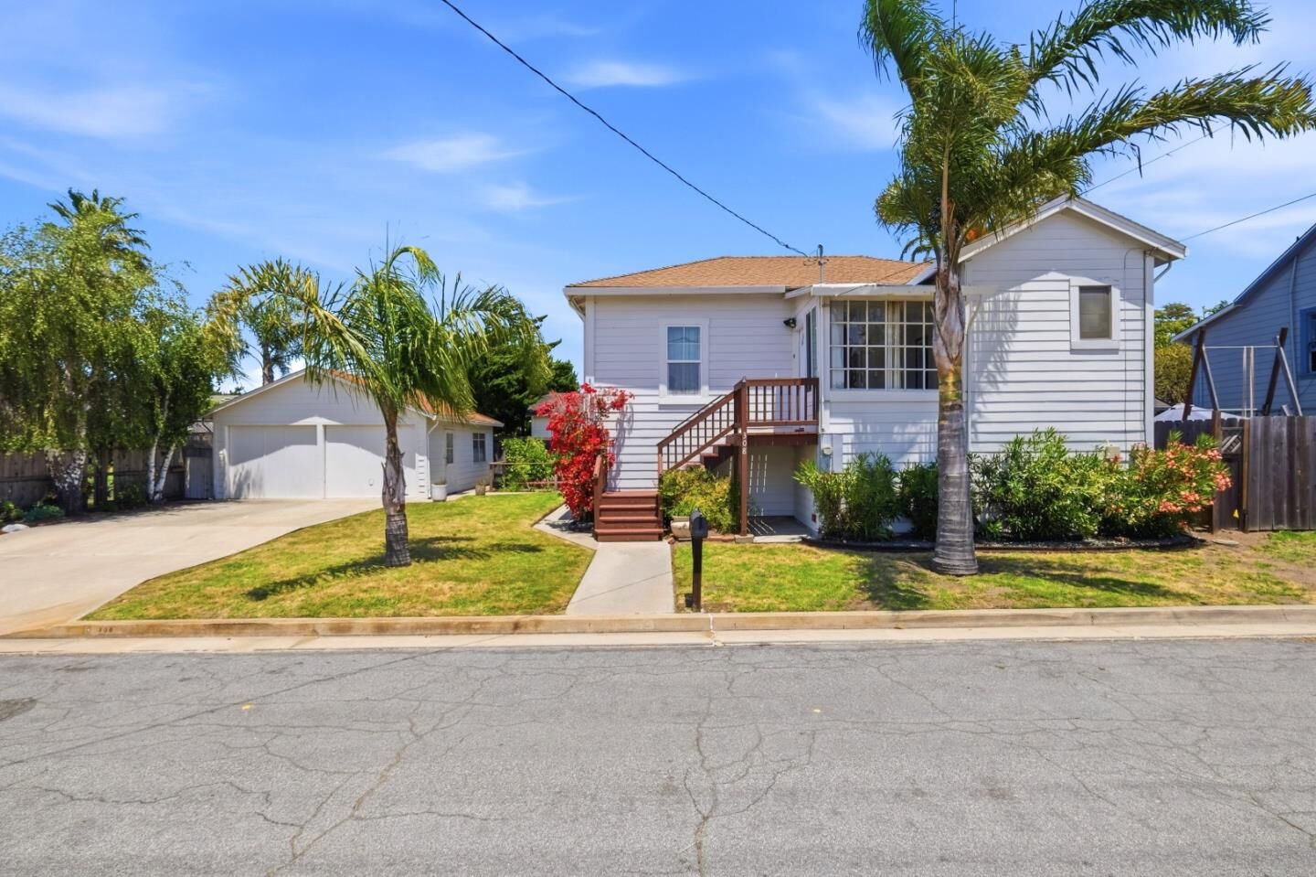 Property Photo:  308 Gharkey Street  CA 95060 