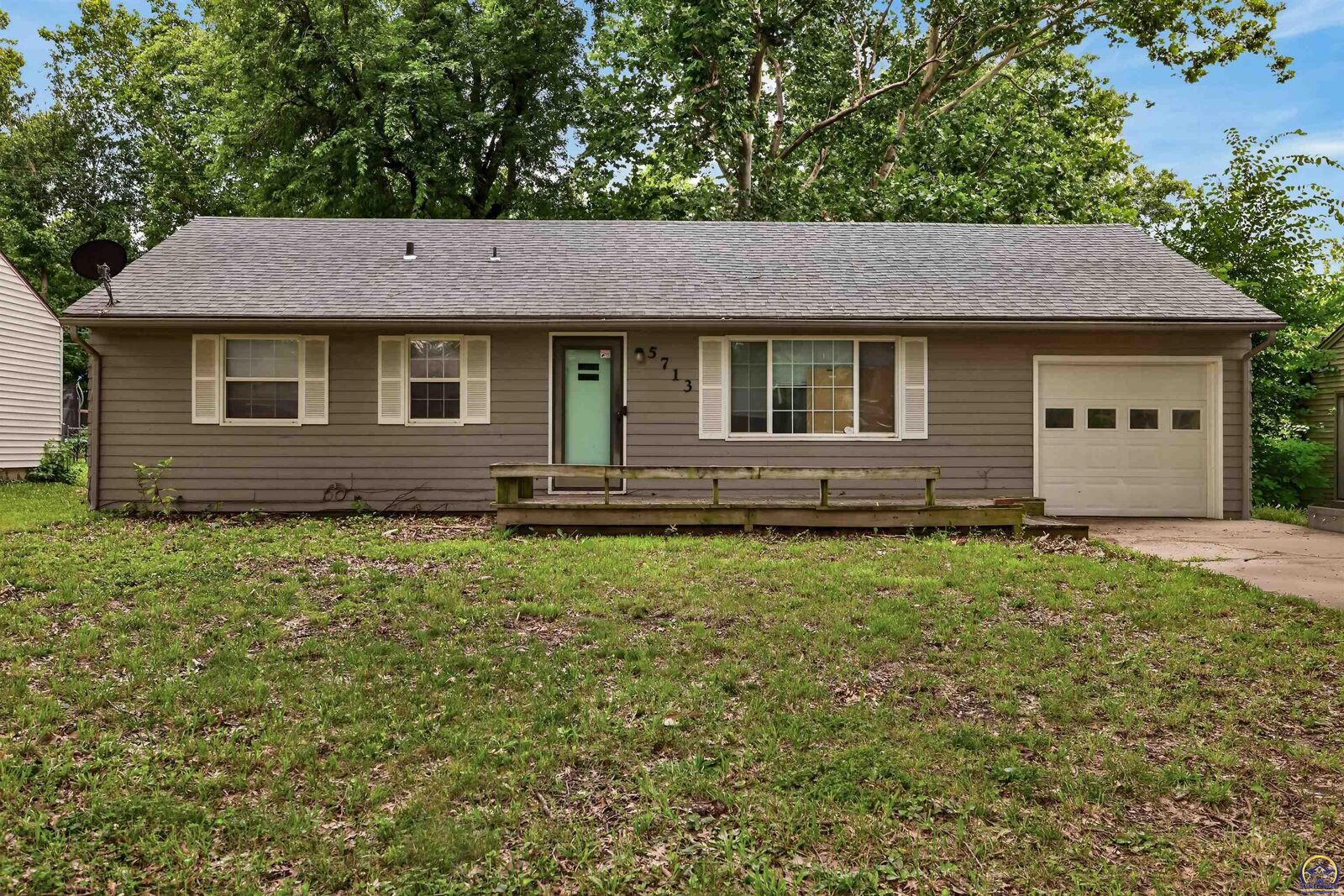 Property Photo:  5713 SW 14th St  KS 66604 