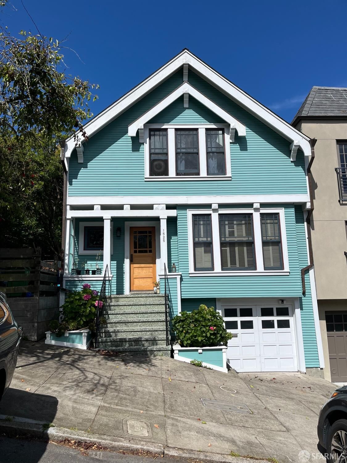 Property Photo:  1525 Cole Street  CA 94117 