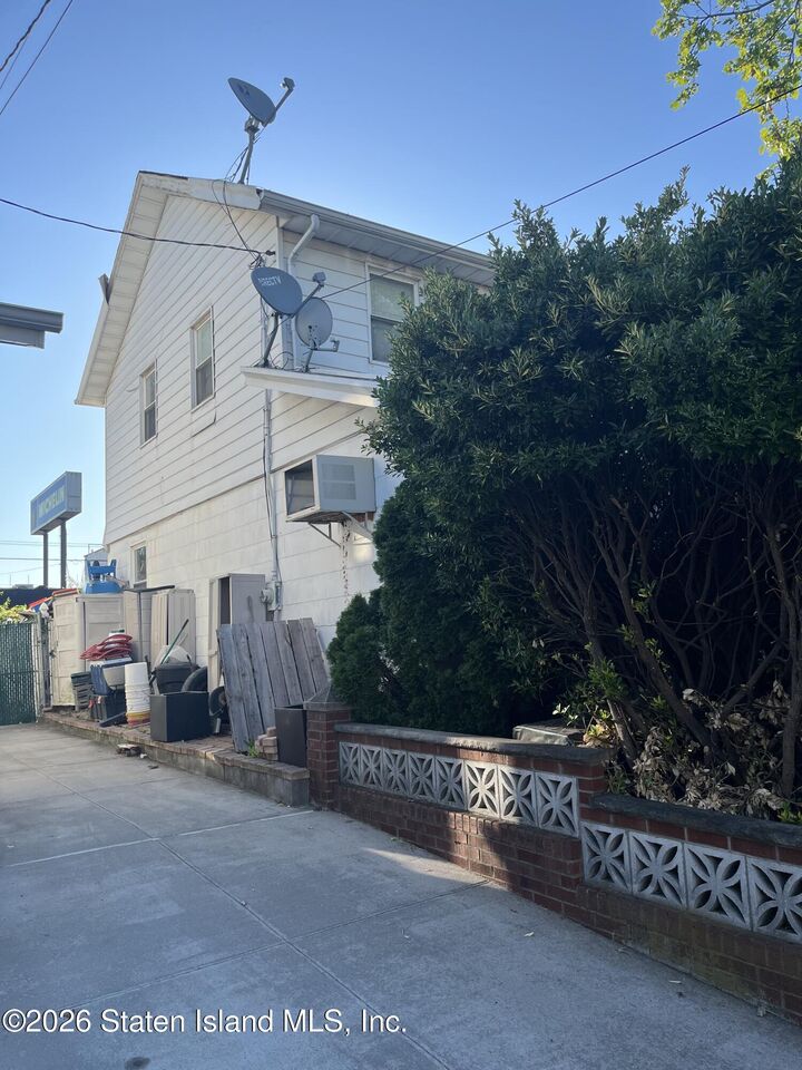 Property Photo:  2033 Hendrickson Street  NY 11234 