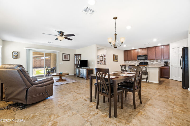 Property Photo:  8678 N Genoa Court  AZ 85742 