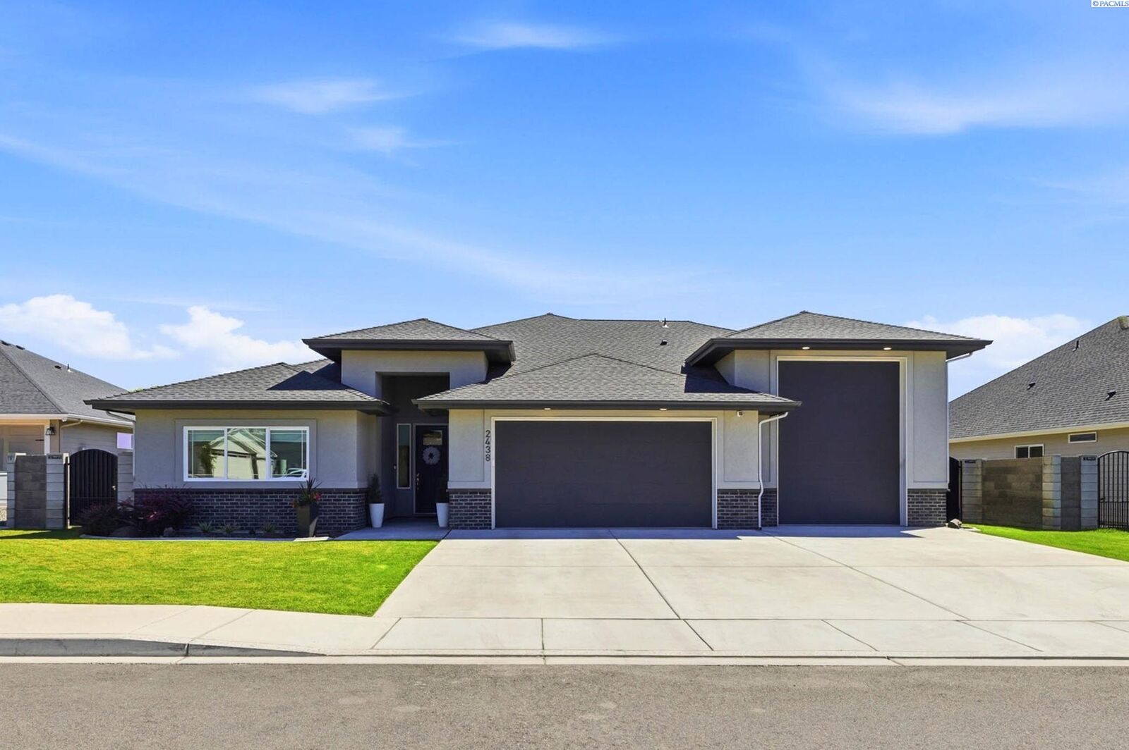 Property Photo:  2438 Maggio Loop  WA 99352 