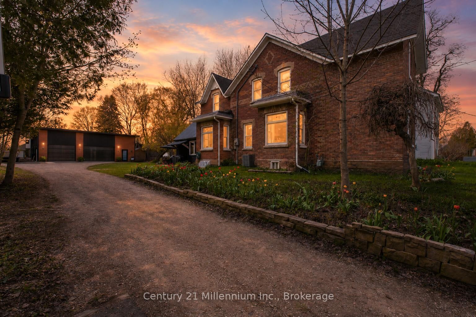 Property Photo: 16 Peter Street ON N0C 1E0