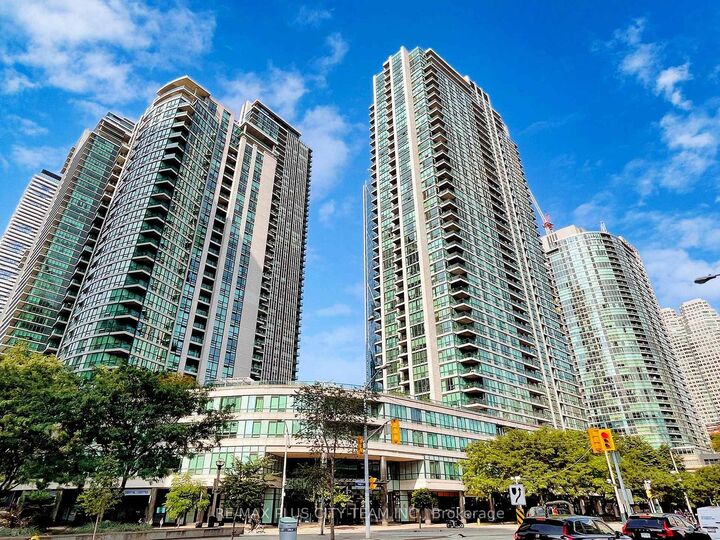 Property Photo:  16 Yonge Street 502  ON M5E 2A1 