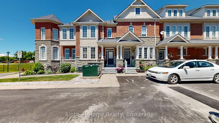 Property Photo:  40 Torr Lane  ON L1S 7M9 