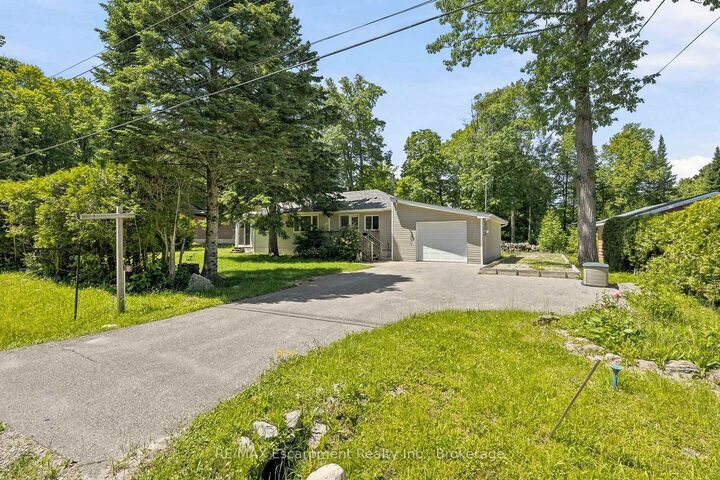 Property Photo: 16 Hiawatha Road ON L9M 0B1