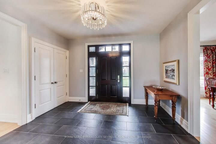 Property Photo: 67 Grayfield Drive ON L4A 0B1
