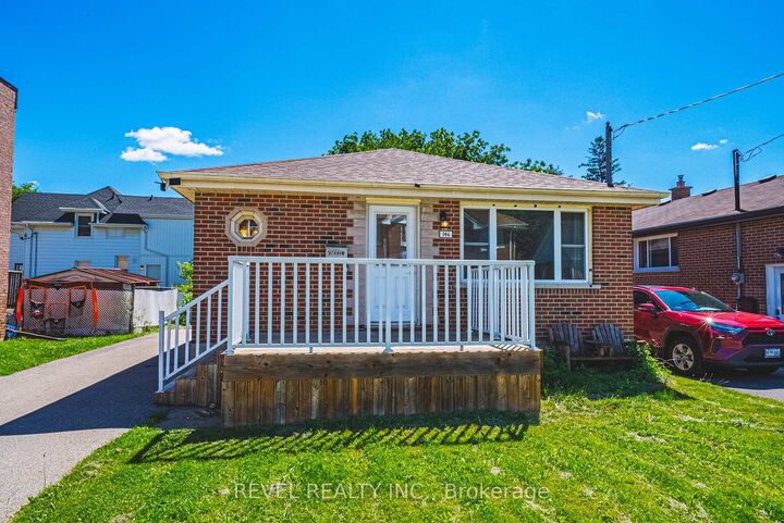 146 Superior Street — photo 1