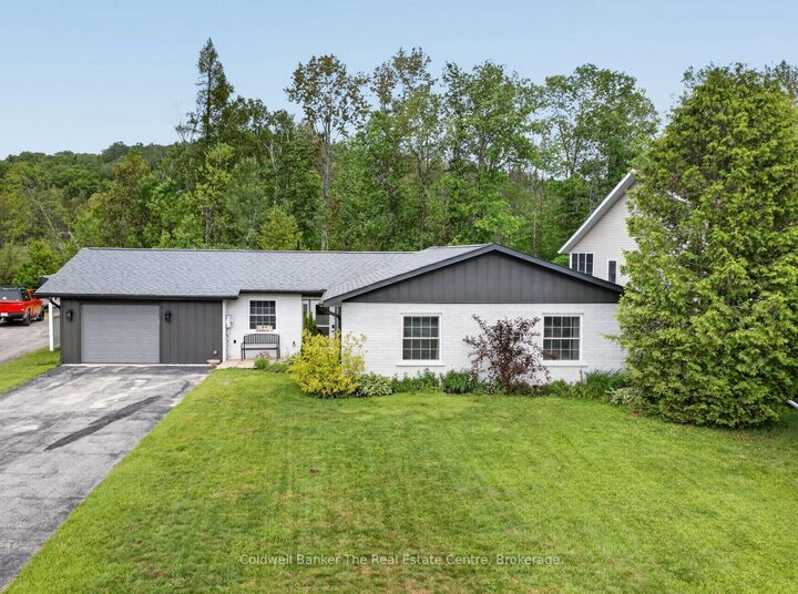 Property Photo: 44 Anson Street ON K0M 2K0