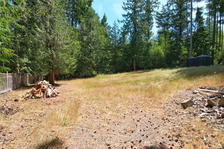 Property Photo: 1108 Pat Burns Ave BC V0R 1X3