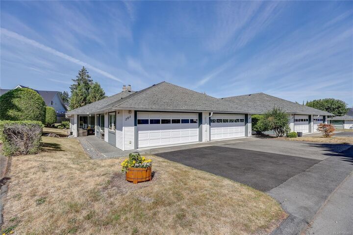 330 Dogwood St #201 — photo 1