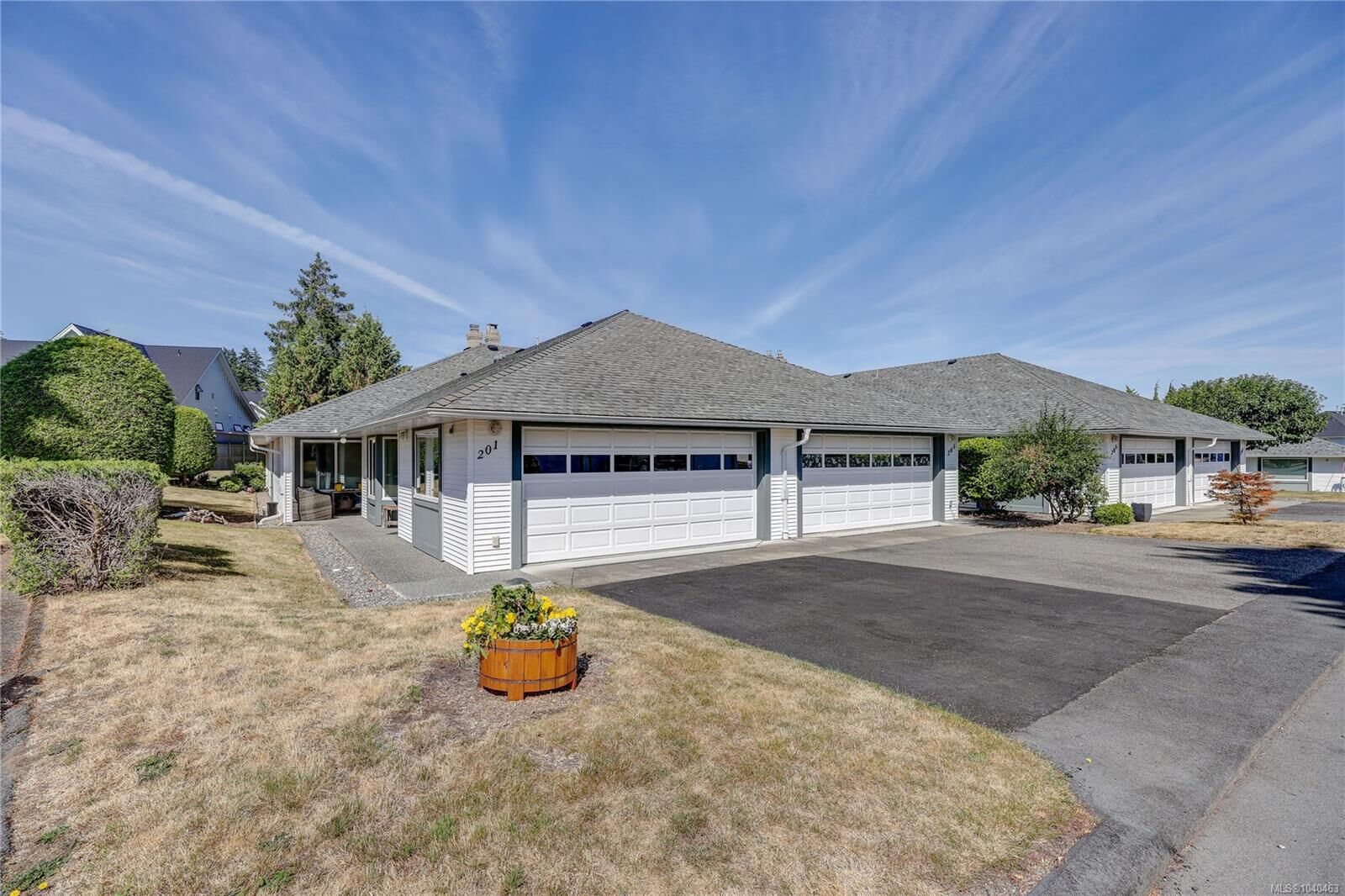 Property Photo: 330 Dogwood St #201 BC V9P 1P7