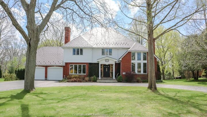 1821 Blackwell Road — photo 1