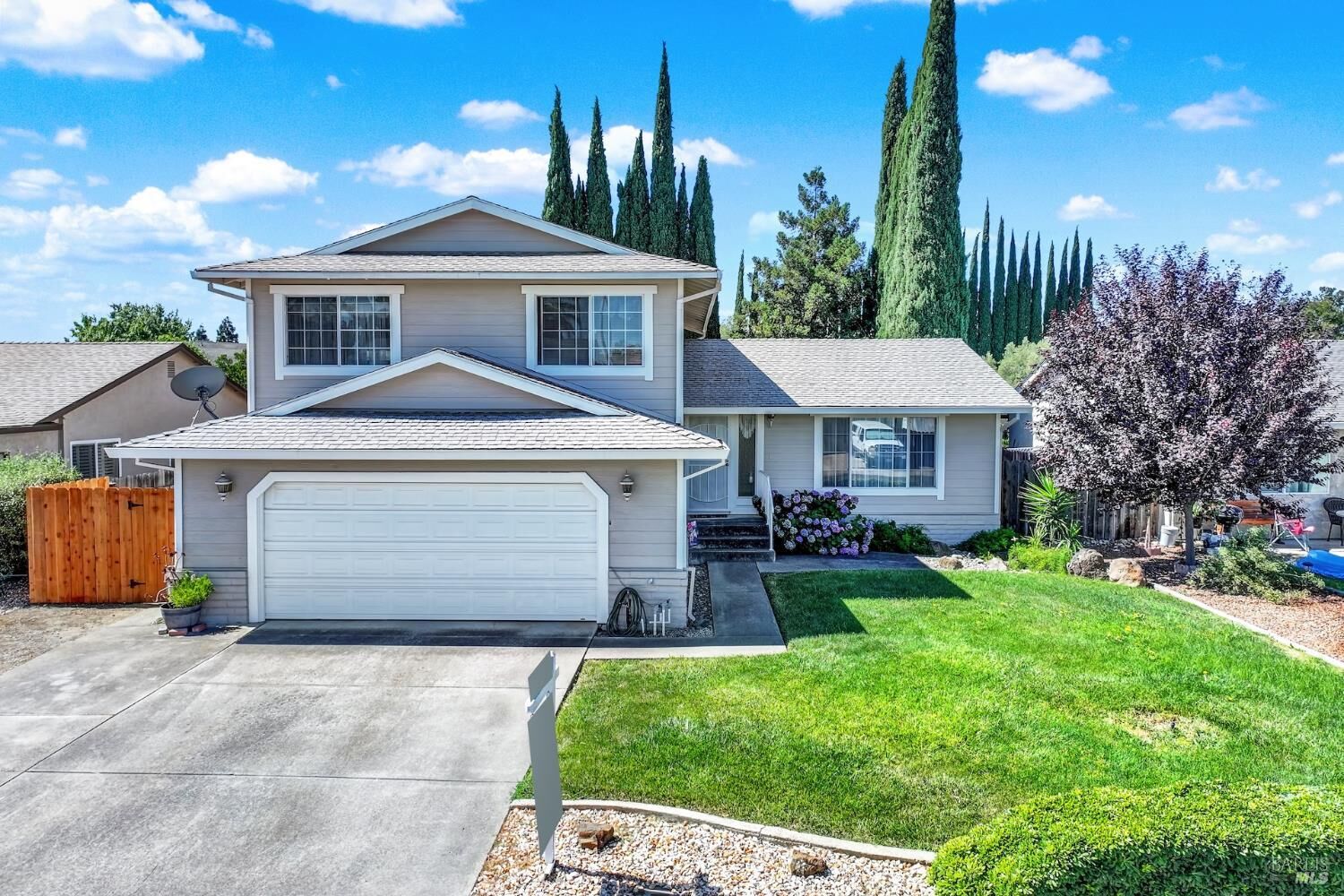 Property Photo:  214 Gentry Circle  CA 95687 