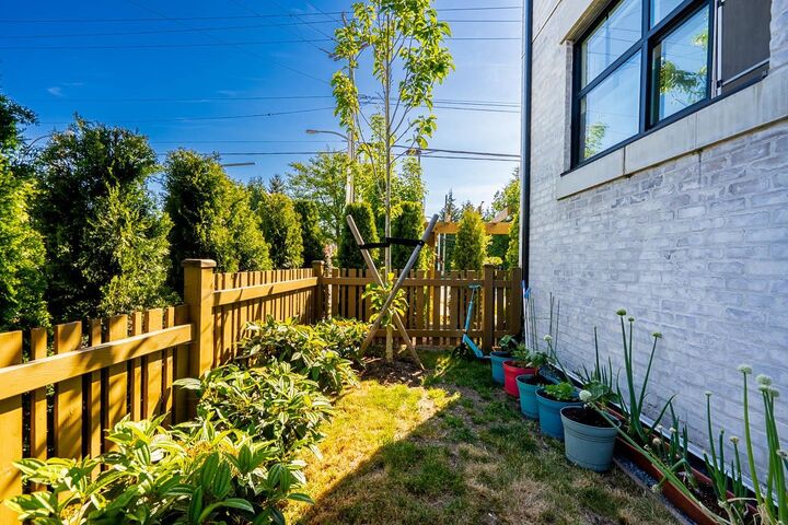 Property Photo:  3315 148 Street 104  BC V4P 0H5 