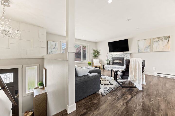 Property Photo: 26451 30A Avenue BC V4W 3E1