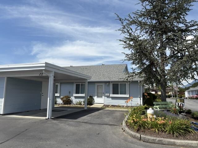23580 Dewdney Trunk Road 22 — photo 1