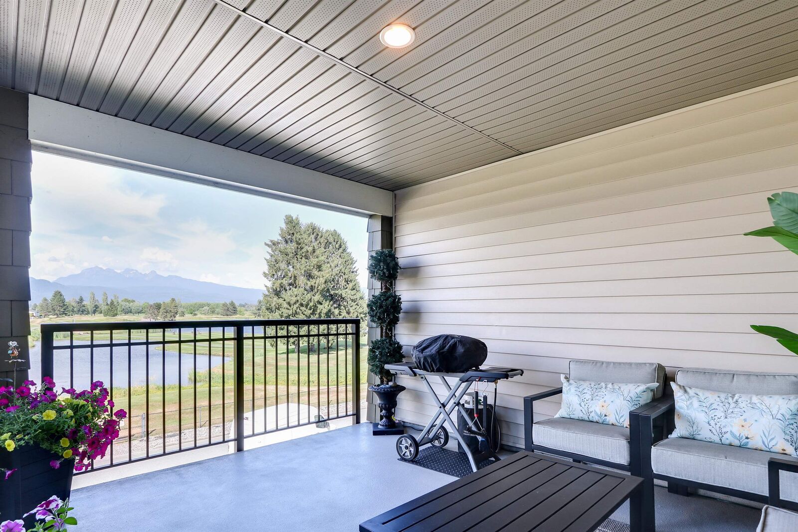 Property Photo: 19673 Meadow Gardens Way 224 BC V3Y 0A1