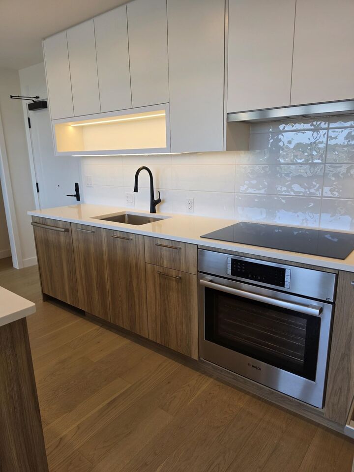 Property Photo: 8398 Oak Street 504 BC V6P 0L9