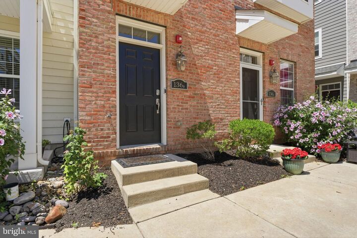 Property Photo: 136B Fleet Court PA 19020