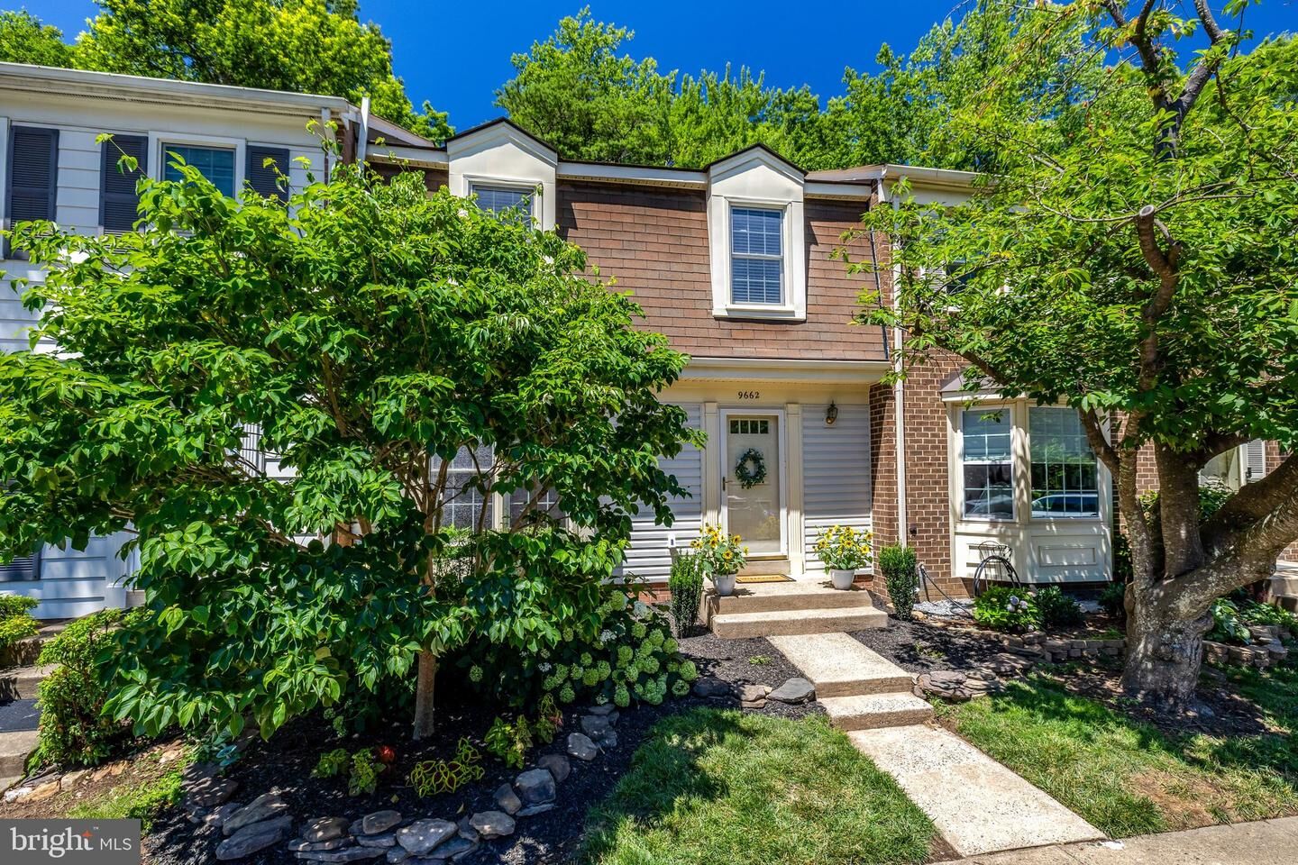 Property Photo:  9662 Masterworks Drive  VA 22181 
