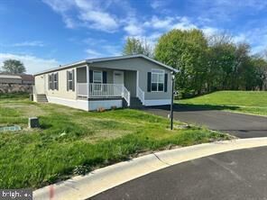 Property Photo:  4 Evergreen Alley  PA 17078 