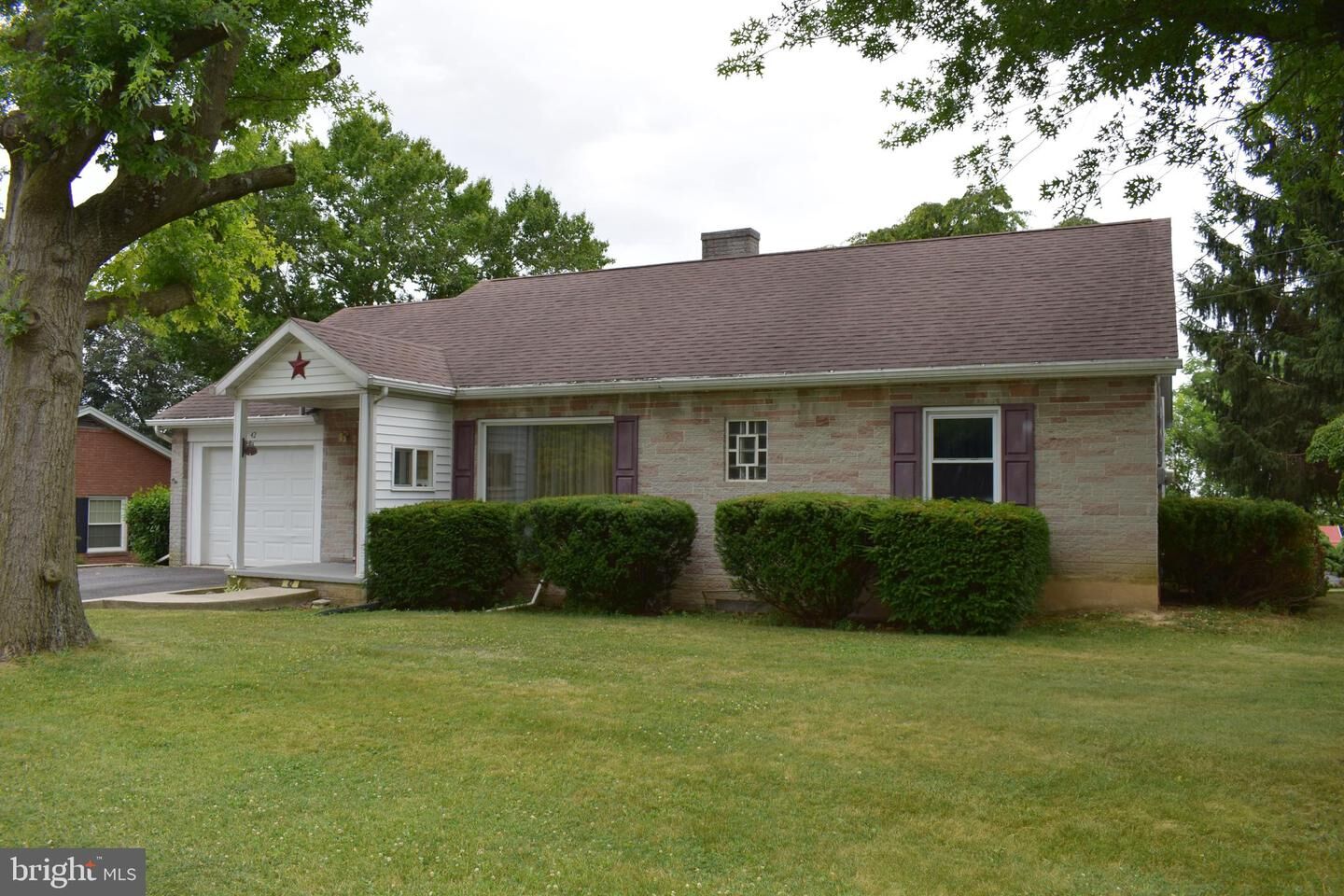 Property Photo:  42 E Grandview Avenue  PA 17236 
