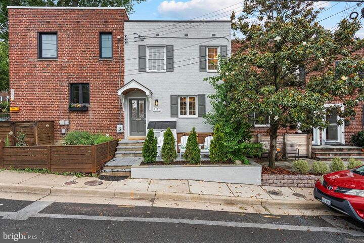 Property Photo:  3102 Landover Street  VA 22305 