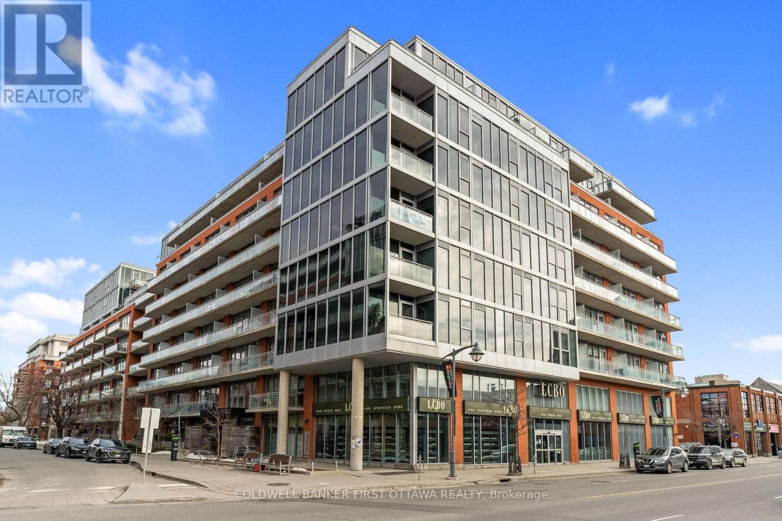 Property Photo:  360 McLeod Street 209  ON K2P 1A9 