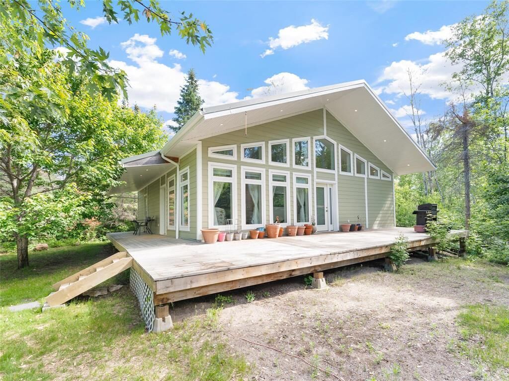 Property Photo:  27 North Shore Drive  MB R0E 2A0 